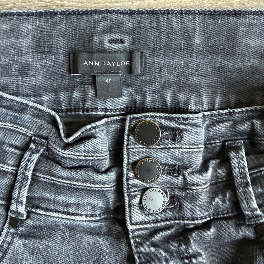 Ann Taylor The Skinny Jeans Faded Black‎ High Rise Triple Button Stretch 8T Tall - Picture 5 of 6